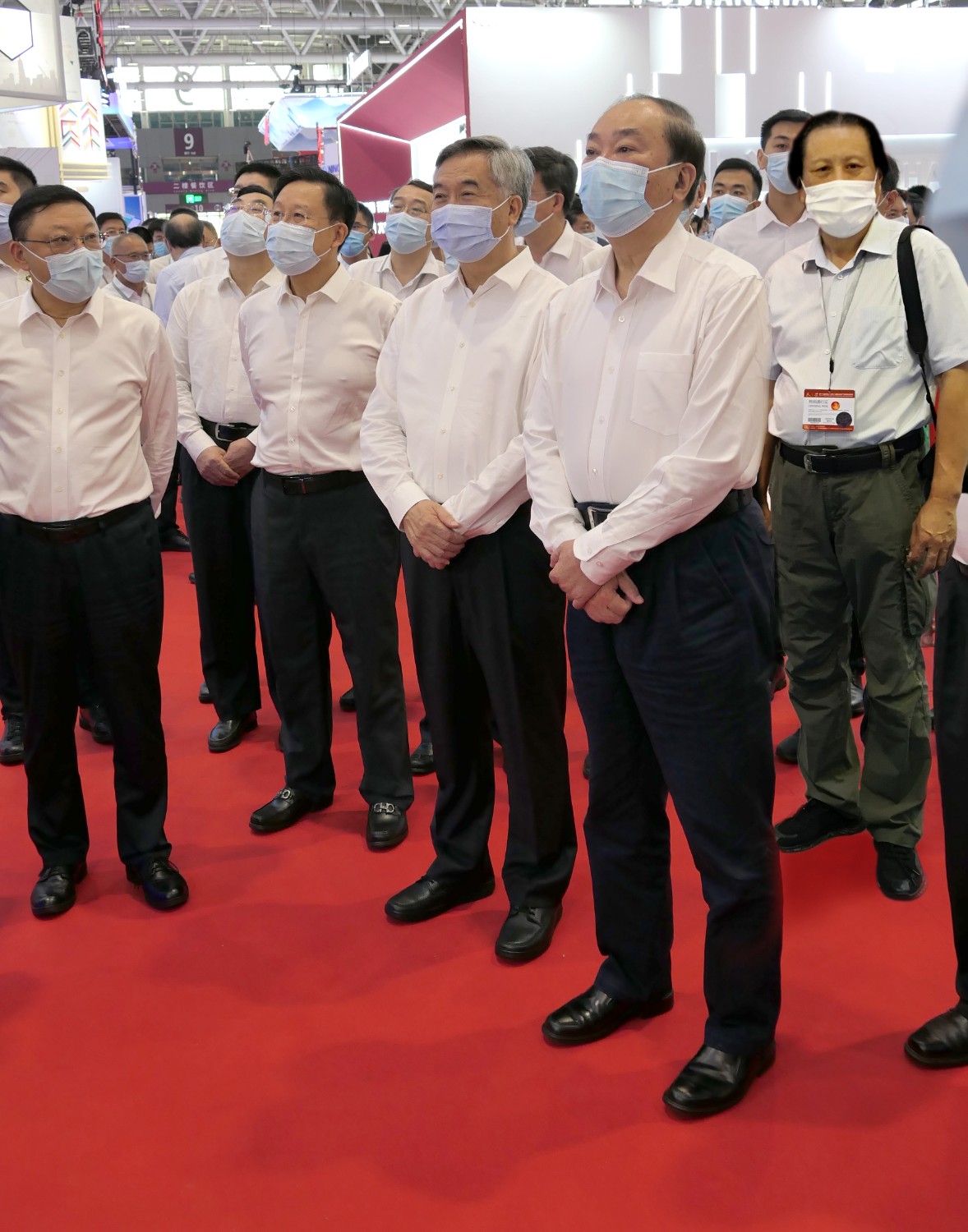 4中共中央政治局委员、中宣传部长黄坤明